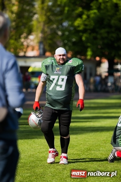 Zdjęcie w galerii na portalu naszraciborz.pl: Co za emocje! Futbol amerykański hitem w Raciborzu. Wysoka wygrana Raptors wiadomości z regionu