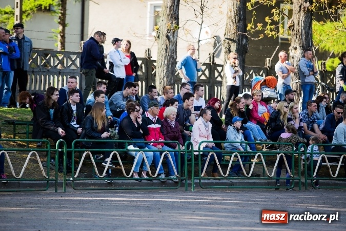 Zdjęcie w galerii na portalu naszraciborz.pl: Co za emocje! Futbol amerykański hitem w Raciborzu. Wysoka wygrana Raptors wiadomości z regionu
