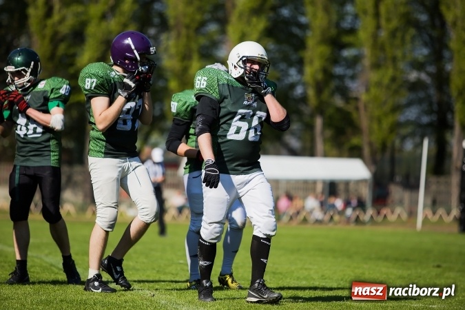 Zdjęcie w galerii na portalu naszraciborz.pl: Co za emocje! Futbol amerykański hitem w Raciborzu. Wysoka wygrana Raptors wiadomości z regionu