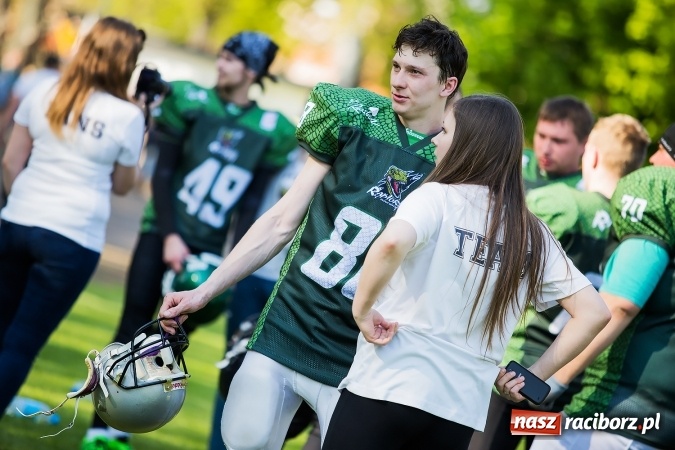 Zdjęcie w galerii na portalu naszraciborz.pl: Co za emocje! Futbol amerykański hitem w Raciborzu. Wysoka wygrana Raptors wiadomości z regionu