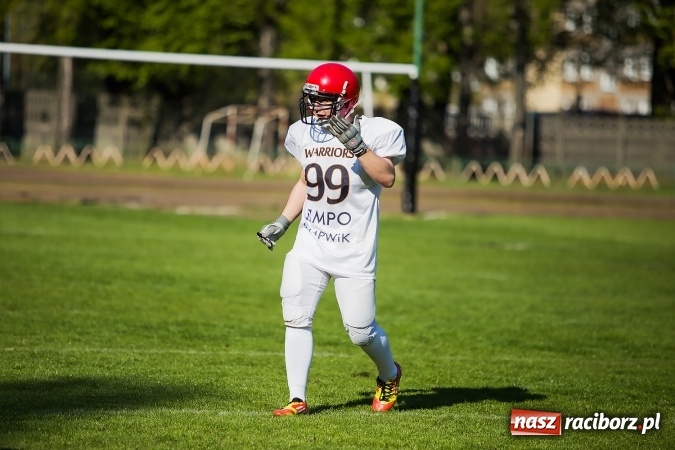 Zdjęcie w galerii na portalu naszraciborz.pl: Co za emocje! Futbol amerykański hitem w Raciborzu. Wysoka wygrana Raptors wiadomości z regionu