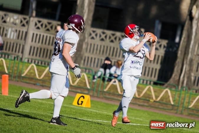 Zdjęcie w galerii na portalu naszraciborz.pl: Co za emocje! Futbol amerykański hitem w Raciborzu. Wysoka wygrana Raptors wiadomości z regionu