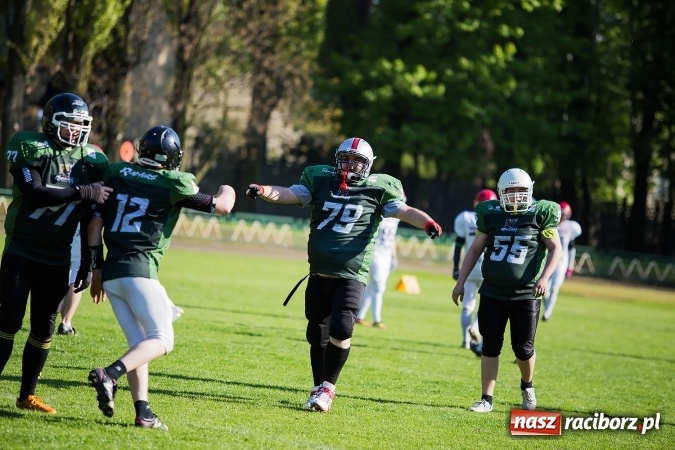 Zdjęcie w galerii na portalu naszraciborz.pl: Co za emocje! Futbol amerykański hitem w Raciborzu. Wysoka wygrana Raptors wiadomości z regionu