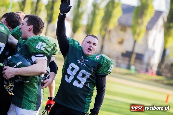 Zdjęcie w galerii na portalu naszraciborz.pl: Co za emocje! Futbol amerykański hitem w Raciborzu. Wysoka wygrana Raptors wiadomości z regionu