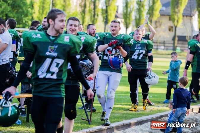 Zdjęcie w galerii na portalu naszraciborz.pl: Co za emocje! Futbol amerykański hitem w Raciborzu. Wysoka wygrana Raptors wiadomości z regionu