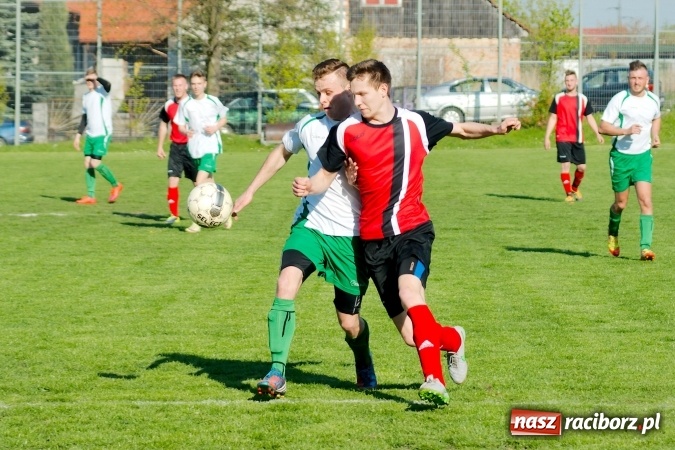 Zdjęcie w galerii na portalu naszraciborz.pl: A klasa: Dwa oblicza Ocic. Derby Raciborza dla Brzezia wiadomości z regionu