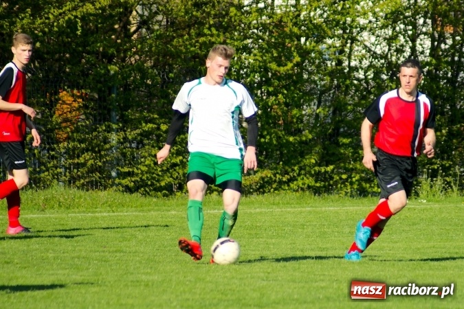 Zdjęcie w galerii na portalu naszraciborz.pl: A klasa: Dwa oblicza Ocic. Derby Raciborza dla Brzezia wiadomości z regionu