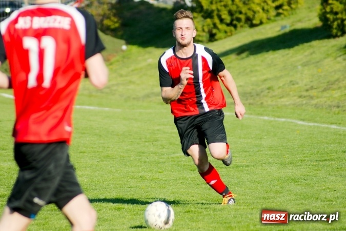 Zdjęcie w galerii na portalu naszraciborz.pl: A klasa: Dwa oblicza Ocic. Derby Raciborza dla Brzezia wiadomości z regionu