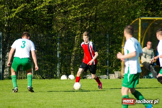 Zdjęcie w galerii na portalu naszraciborz.pl: A klasa: Dwa oblicza Ocic. Derby Raciborza dla Brzezia wiadomości z regionu