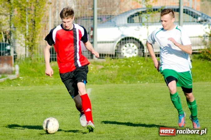 Zdjęcie w galerii na portalu naszraciborz.pl: A klasa: Dwa oblicza Ocic. Derby Raciborza dla Brzezia wiadomości z regionu