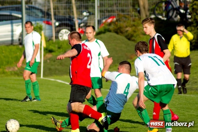 Zdjęcie w galerii na portalu naszraciborz.pl: A klasa: Dwa oblicza Ocic. Derby Raciborza dla Brzezia wiadomości z regionu