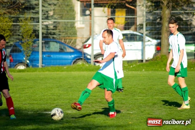 Zdjęcie w galerii na portalu naszraciborz.pl: A klasa: Dwa oblicza Ocic. Derby Raciborza dla Brzezia wiadomości z regionu