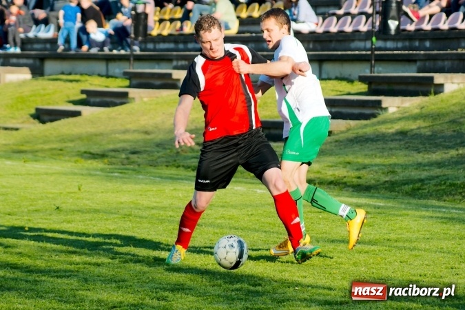 Zdjęcie w galerii na portalu naszraciborz.pl: A klasa: Dwa oblicza Ocic. Derby Raciborza dla Brzezia wiadomości z regionu
