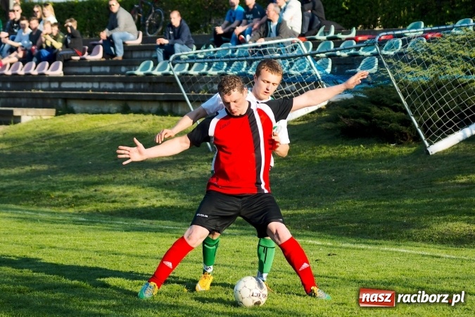 Zdjęcie w galerii na portalu naszraciborz.pl: A klasa: Dwa oblicza Ocic. Derby Raciborza dla Brzezia wiadomości z regionu