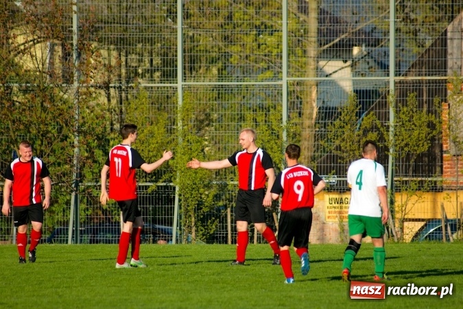 Zdjęcie w galerii na portalu naszraciborz.pl: A klasa: Dwa oblicza Ocic. Derby Raciborza dla Brzezia wiadomości z regionu