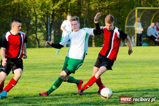 Zdjęcie w galerii na portalu naszraciborz.pl: A klasa: Dwa oblicza Ocic. Derby Raciborza dla Brzezia wiadomości z regionu