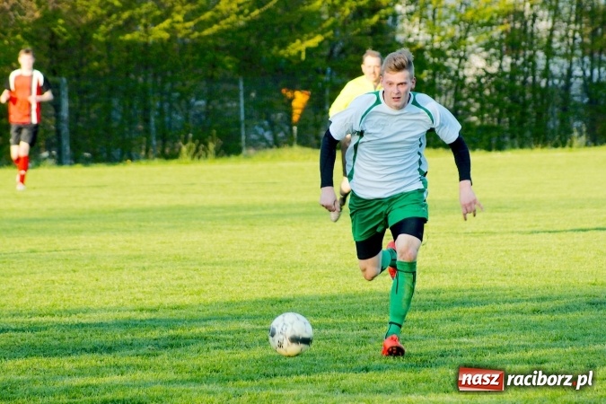 Zdjęcie w galerii na portalu naszraciborz.pl: A klasa: Dwa oblicza Ocic. Derby Raciborza dla Brzezia wiadomości z regionu