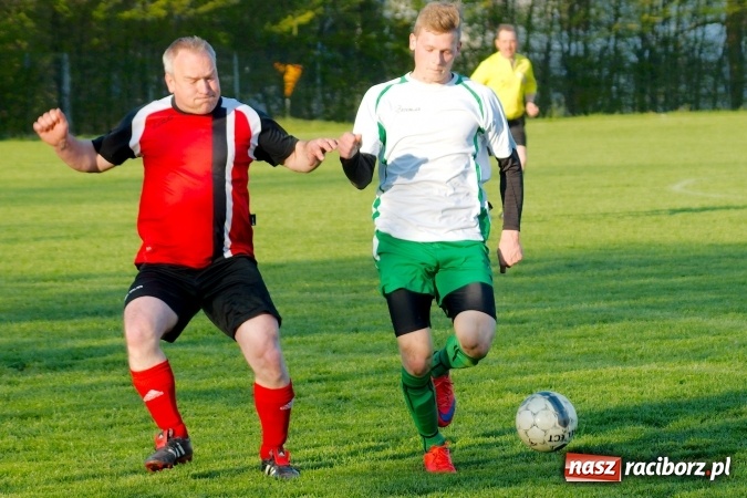 Zdjęcie w galerii na portalu naszraciborz.pl: A klasa: Dwa oblicza Ocic. Derby Raciborza dla Brzezia wiadomości z regionu