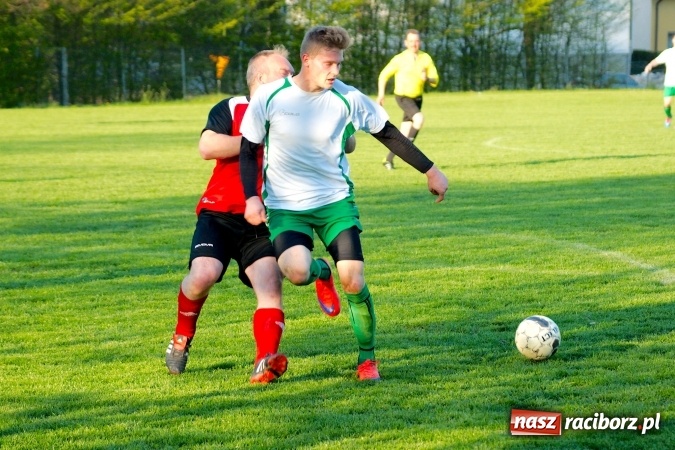 Zdjęcie w galerii na portalu naszraciborz.pl: A klasa: Dwa oblicza Ocic. Derby Raciborza dla Brzezia wiadomości z regionu