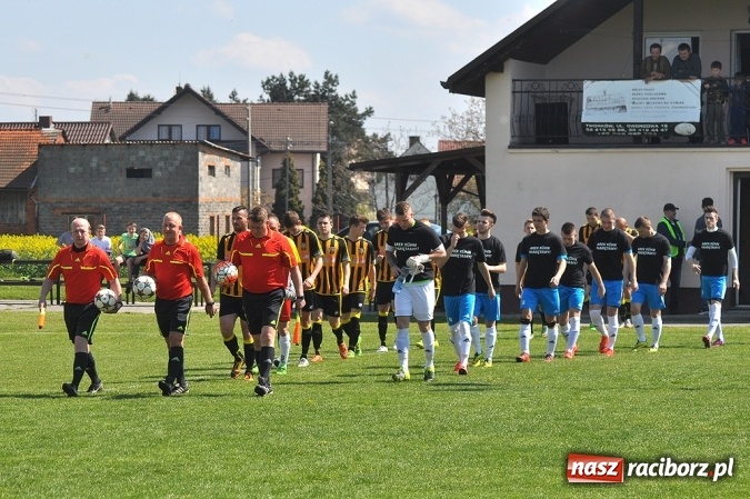 Zdjęcie w galerii na portalu naszraciborz.pl: Błyskawiczne gole Kocota dały zwycięstwo Lubomi wiadomości z regionu