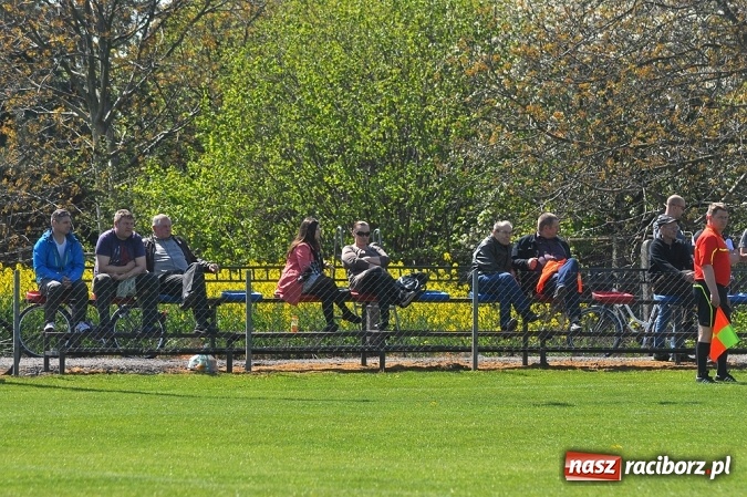 Zdjęcie w galerii na portalu naszraciborz.pl: Błyskawiczne gole Kocota dały zwycięstwo Lubomi wiadomości z regionu