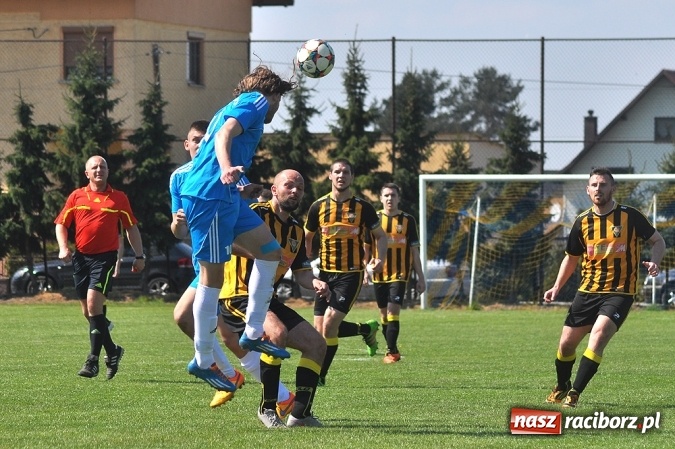 Zdjęcie w galerii na portalu naszraciborz.pl: Błyskawiczne gole Kocota dały zwycięstwo Lubomi wiadomości z regionu