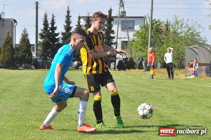 Zdjęcie w galerii na portalu naszraciborz.pl: Błyskawiczne gole Kocota dały zwycięstwo Lubomi wiadomości z regionu