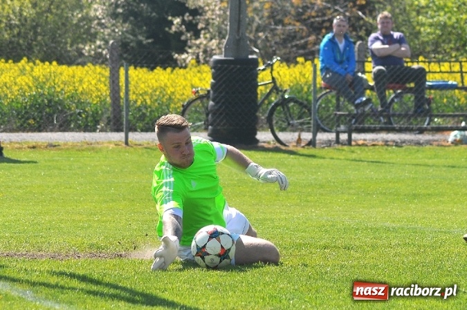 Zdjęcie w galerii na portalu naszraciborz.pl: Błyskawiczne gole Kocota dały zwycięstwo Lubomi wiadomości z regionu