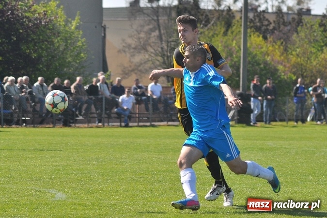 Zdjęcie w galerii na portalu naszraciborz.pl: Błyskawiczne gole Kocota dały zwycięstwo Lubomi wiadomości z regionu