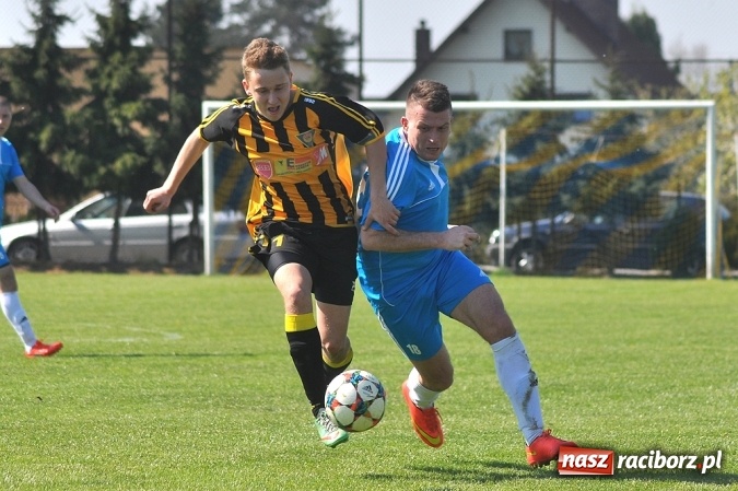 Zdjęcie w galerii na portalu naszraciborz.pl: Błyskawiczne gole Kocota dały zwycięstwo Lubomi wiadomości z regionu
