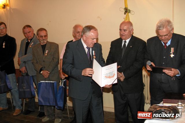 Zdjęcie w galerii na portalu naszraciborz.pl: Uczcili dzień powstania Ludowego Wojska Polskiego wiadomości z regionu