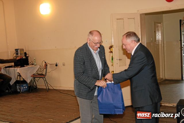 Zdjęcie w galerii na portalu naszraciborz.pl: Uczcili dzień powstania Ludowego Wojska Polskiego wiadomości z regionu