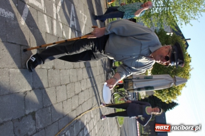 Zdjęcie w galerii na portalu naszraciborz.pl: Coys na wojnowickiej majówce wiadomości z regionu