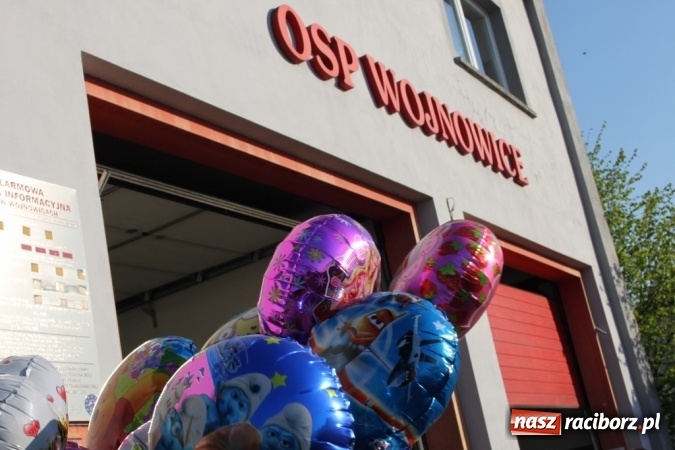 Zdjęcie w galerii na portalu naszraciborz.pl: Coys na wojnowickiej majówce wiadomości z regionu