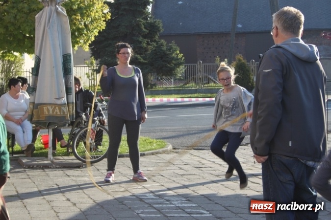 Zdjęcie w galerii na portalu naszraciborz.pl: Coys na wojnowickiej majówce wiadomości z regionu