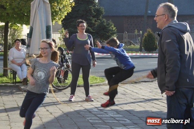 Zdjęcie w galerii na portalu naszraciborz.pl: Coys na wojnowickiej majówce wiadomości z regionu