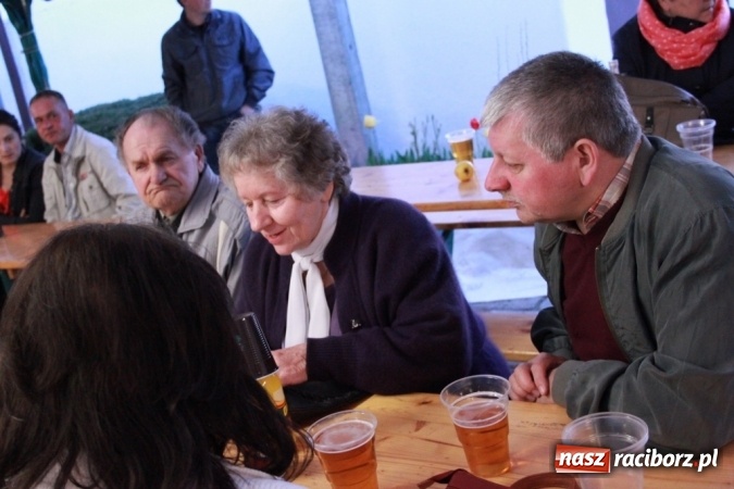 Zdjęcie w galerii na portalu naszraciborz.pl: Coys na wojnowickiej majówce wiadomości z regionu