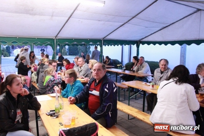 Zdjęcie w galerii na portalu naszraciborz.pl: Coys na wojnowickiej majówce wiadomości z regionu