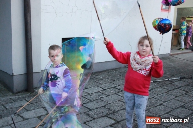 Zdjęcie w galerii na portalu naszraciborz.pl: Coys na wojnowickiej majówce wiadomości z regionu