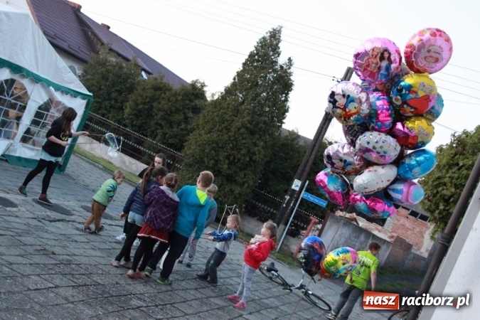 Zdjęcie w galerii na portalu naszraciborz.pl: Coys na wojnowickiej majówce wiadomości z regionu