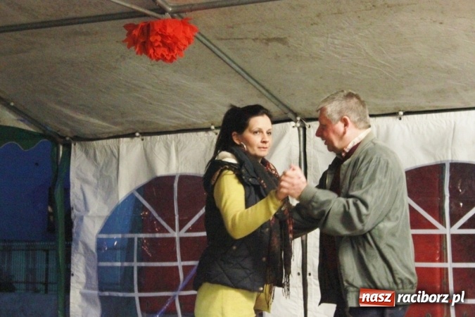 Zdjęcie w galerii na portalu naszraciborz.pl: Coys na wojnowickiej majówce wiadomości z regionu