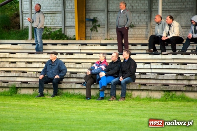 Zdjęcie w galerii na portalu naszraciborz.pl: Quo vadis Gamów? Rezerwy gaszowickiego Dębu lepsze od gospodarzy wiadomości z regionu
