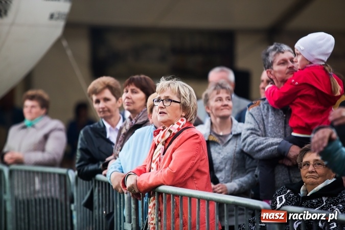 Zdjęcie w galerii na portalu naszraciborz.pl: Gang Marcela na zakończenie pierwszego dnia majówki w Nędzy wiadomości z regionu