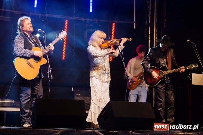 Zdjęcie w galerii na portalu naszraciborz.pl: Gang Marcela na zakończenie pierwszego dnia majówki w Nędzy wiadomości z regionu