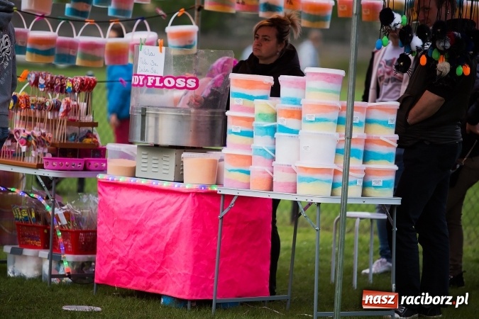 Zdjęcie w galerii na portalu naszraciborz.pl: Gang Marcela na zakończenie pierwszego dnia majówki w Nędzy wiadomości z regionu