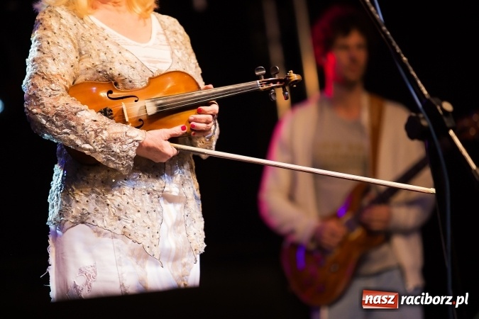 Zdjęcie w galerii na portalu naszraciborz.pl: Gang Marcela na zakończenie pierwszego dnia majówki w Nędzy wiadomości z regionu