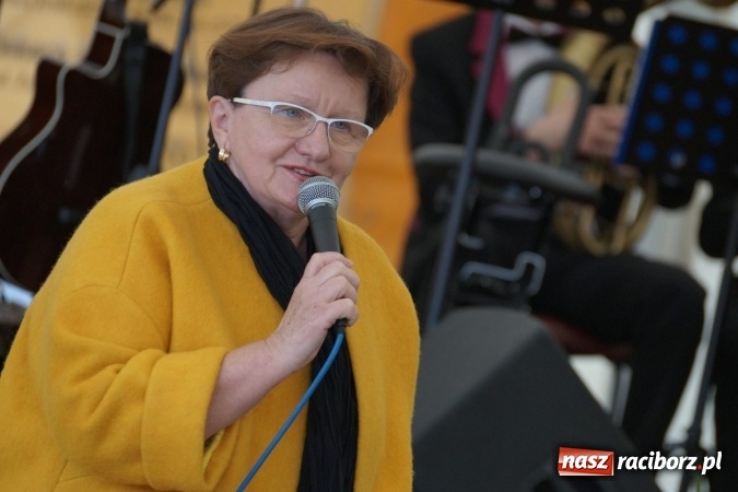 Zdjęcie w galerii na portalu naszraciborz.pl: Gang Marcela na zakończenie pierwszego dnia majówki w Nędzy wiadomości z regionu