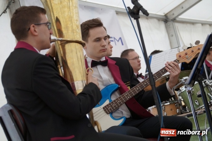 Zdjęcie w galerii na portalu naszraciborz.pl: Gang Marcela na zakończenie pierwszego dnia majówki w Nędzy wiadomości z regionu