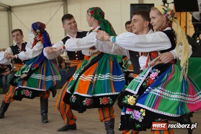 Zdjęcie w galerii na portalu naszraciborz.pl: Gang Marcela na zakończenie pierwszego dnia majówki w Nędzy wiadomości z regionu