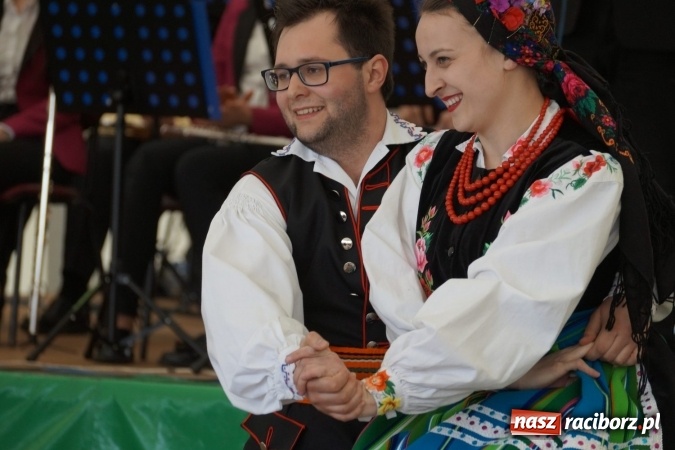 Zdjęcie w galerii na portalu naszraciborz.pl: Gang Marcela na zakończenie pierwszego dnia majówki w Nędzy wiadomości z regionu